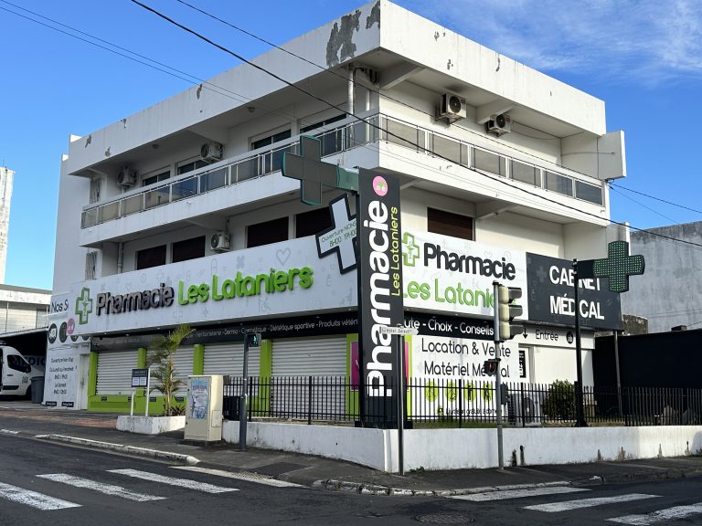 Pharmacie Les Lataniers à Saint-Denis, pleine de conseils santé et de proximité