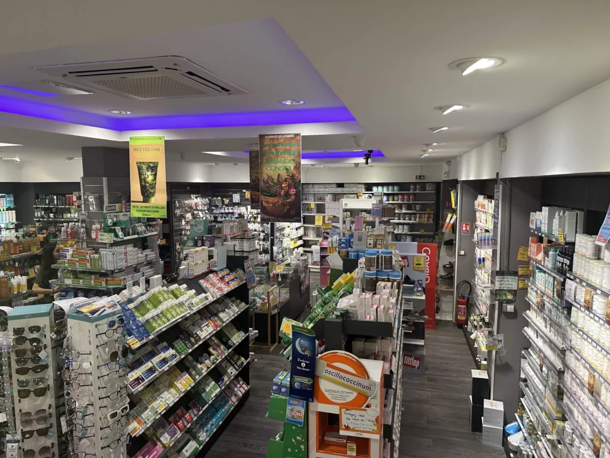 Espace parapharmacie de la Pharmacie Les Lataniers à Saint-Denis